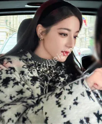 迪丽热巴患病持续咳嗽